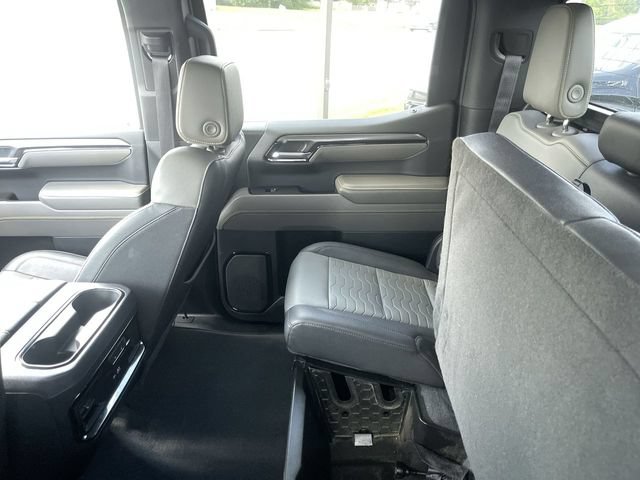 Used 2023 Chevrolet Silverado 1500 ZR2 w/ Technology Package AWD/4WD image 4