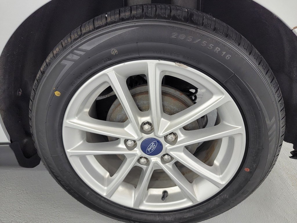 Used 2016 Ford Focus SE FWD image 11