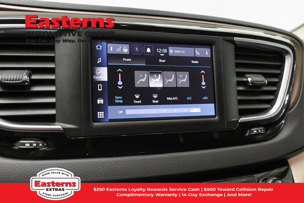 Used 2023 Chrysler Voyager LX FWD image 20