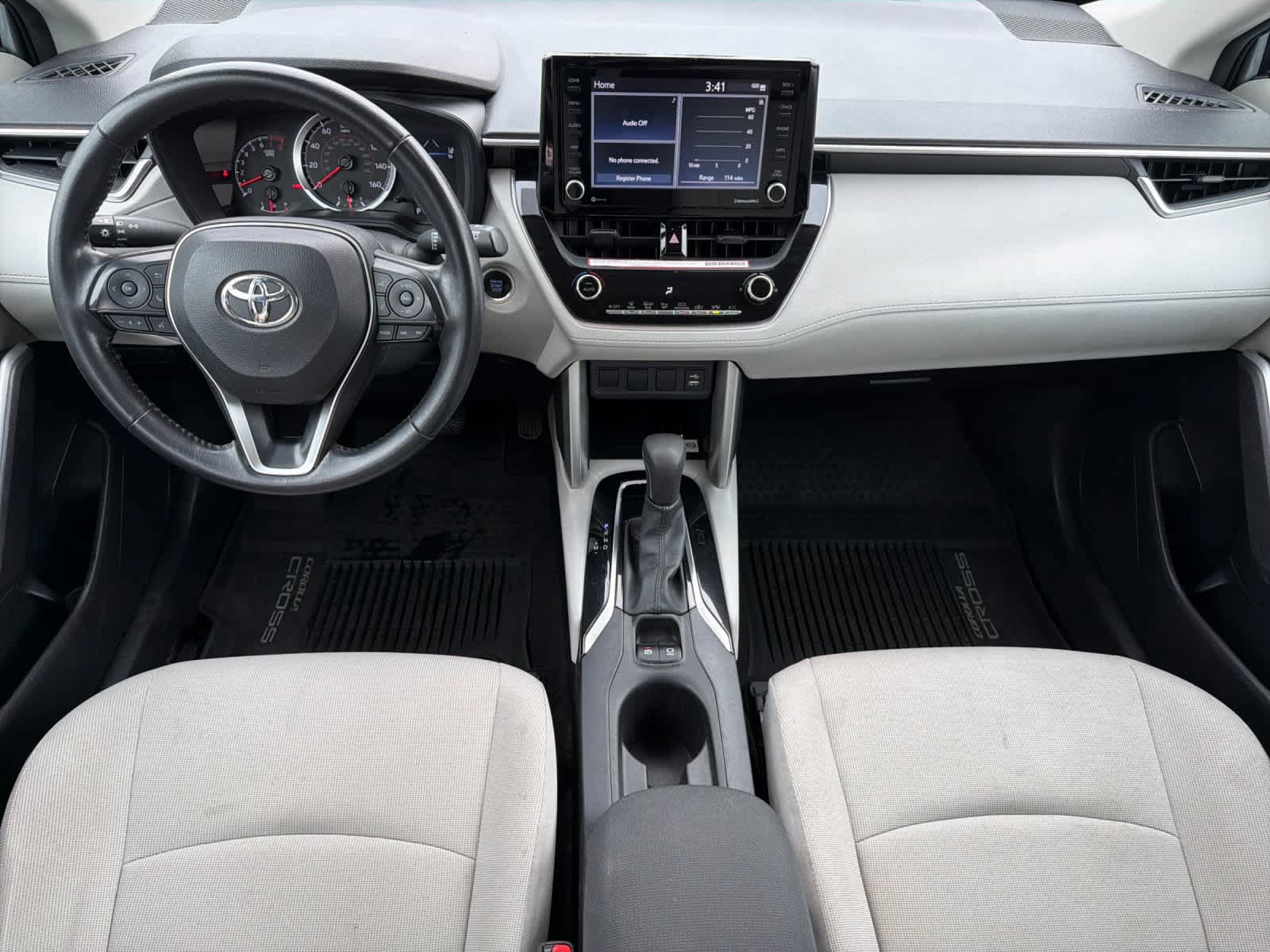 Used 2022 Toyota Corolla Cross LE FWD image 3