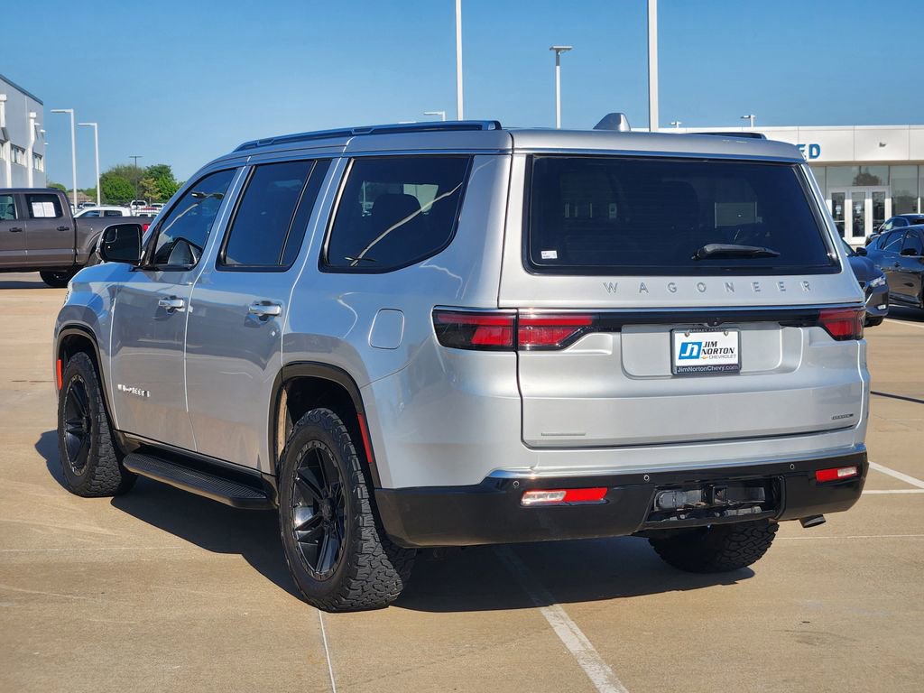 Used 2022 Jeep Wagoneer Series II AWD/4WD image 9