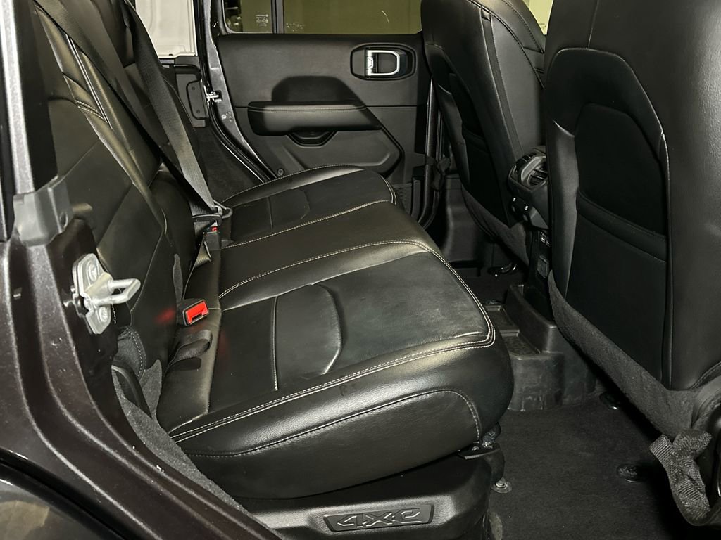 Used 2021 Jeep Wrangler Unlimited Sahara w/ Cold Weather Group image 13