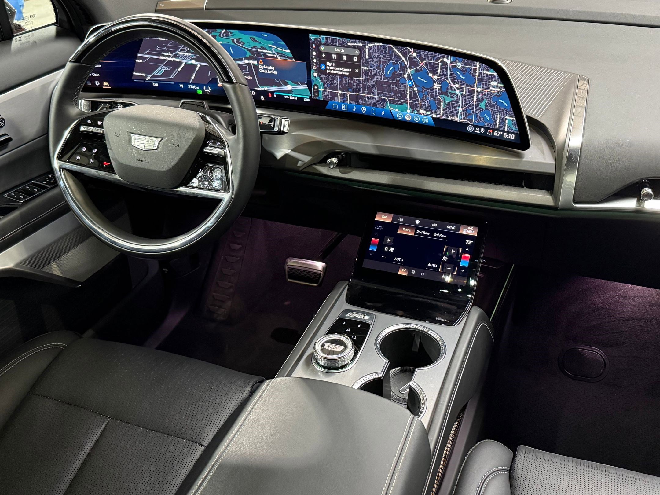 New 2026 Cadillac Vistiq Sport image 4