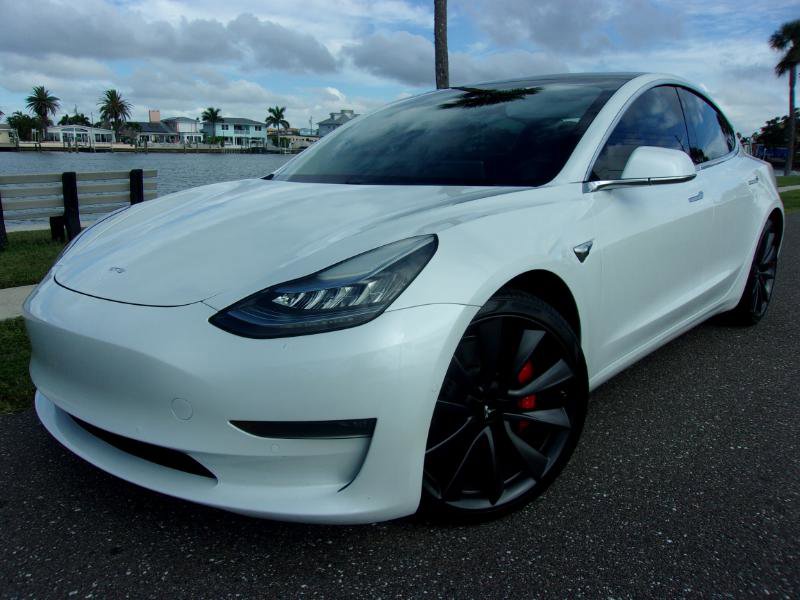 Used 2020 Tesla Model 3 Performance image 2
