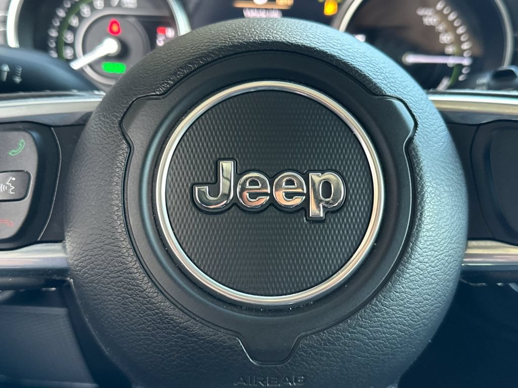 Used 2022 Jeep Wrangler Unlimited Sahara w/ Cold Weather Group AWD/4WD image 41