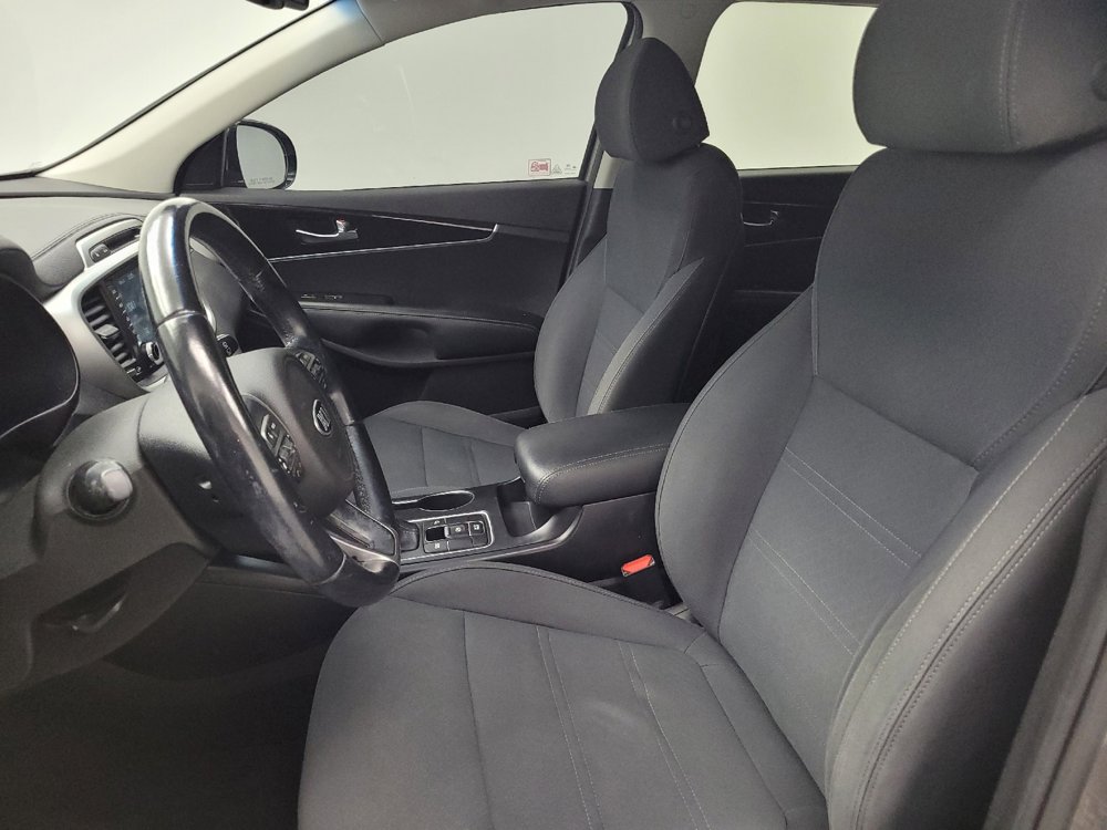 Used 2018 Kia Sorento LX image 17