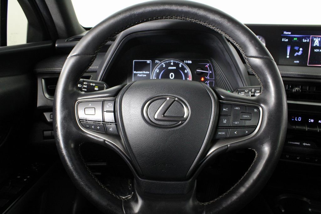 Used 2019 Lexus UX 200 image 7