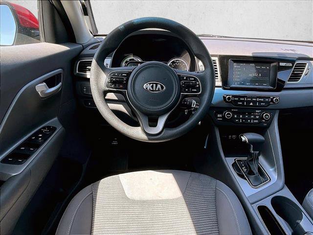 Used 2017 Kia Niro FE FWD image 5