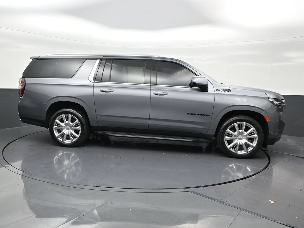 Used 2021 Chevrolet Suburban High Country AWD/4WD image 7
