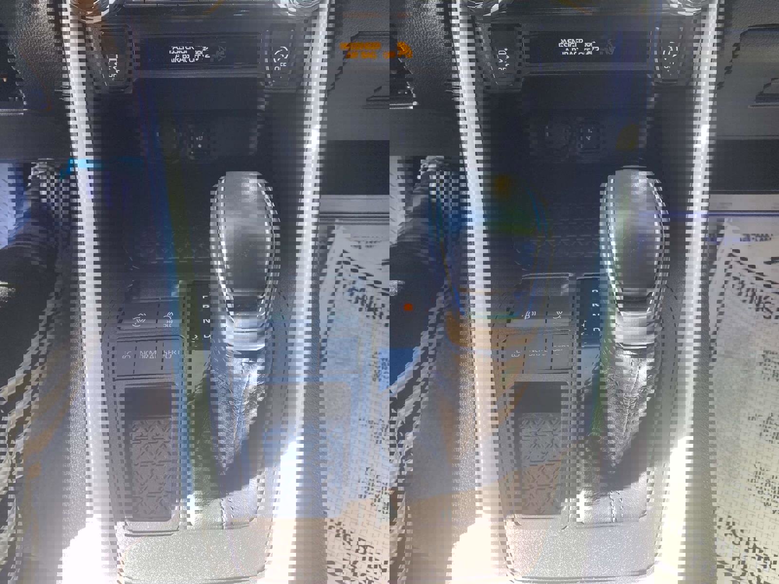 Used 2021 Toyota RAV4 XLE Premium image 26