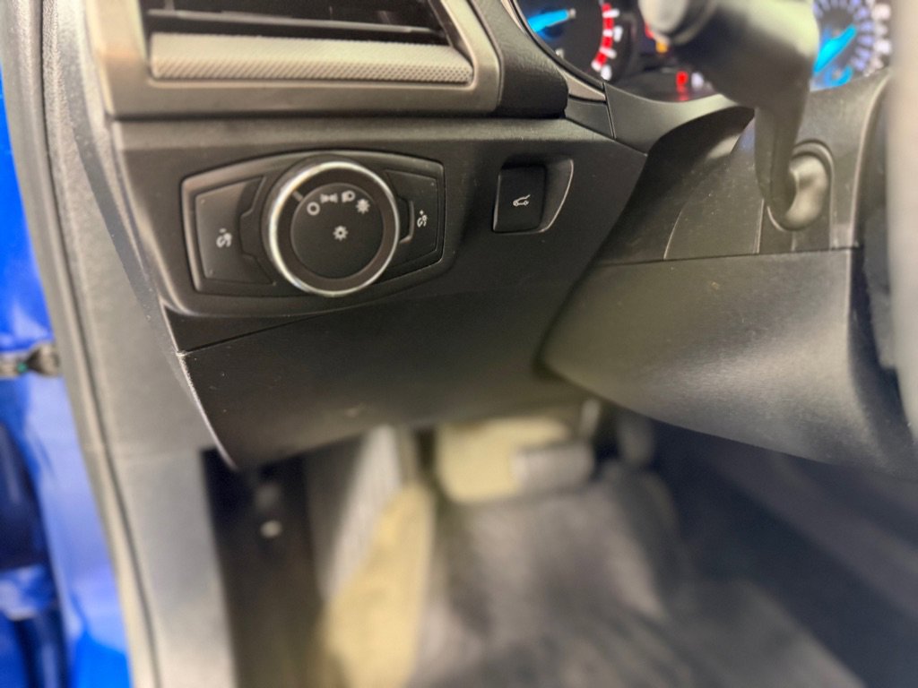 Used 2018 Ford Fusion SE image 10