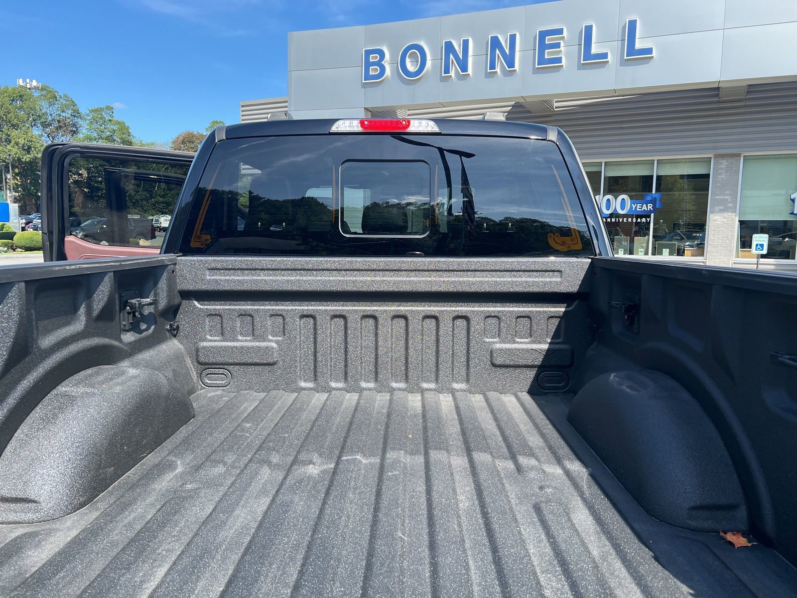 Used 2022 Ford F150 Lariat w/ Equipment Group 502A High image 12