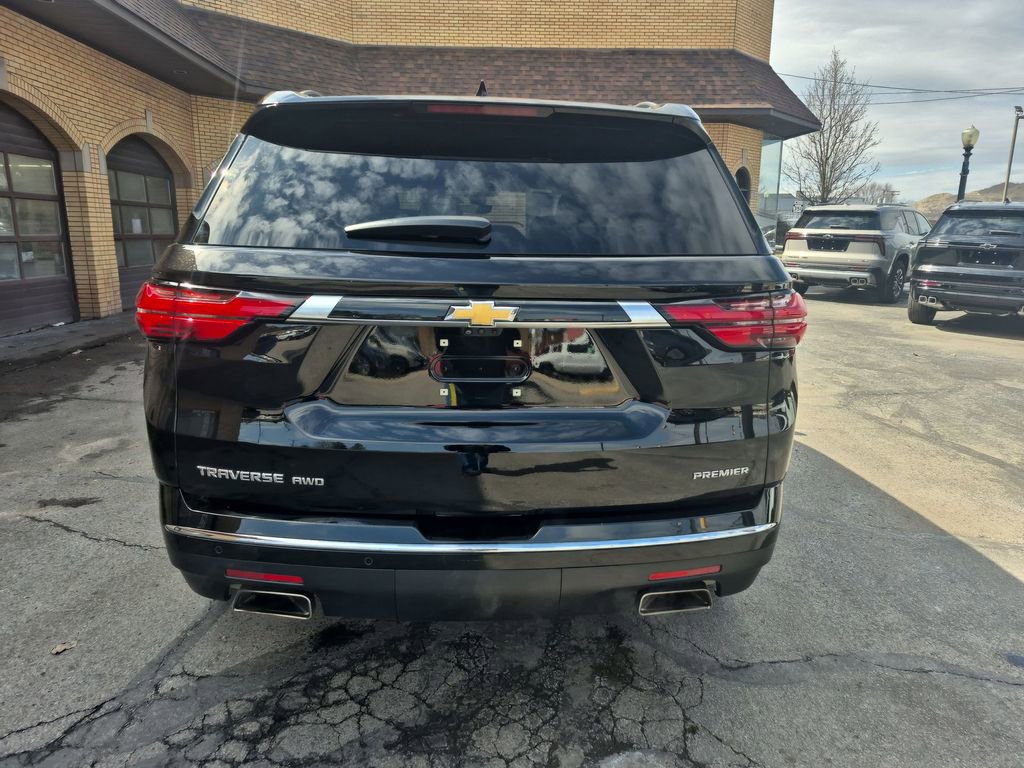Used 2022 Chevrolet Traverse Premier w/ LPO, Floor Liner Package image 14
