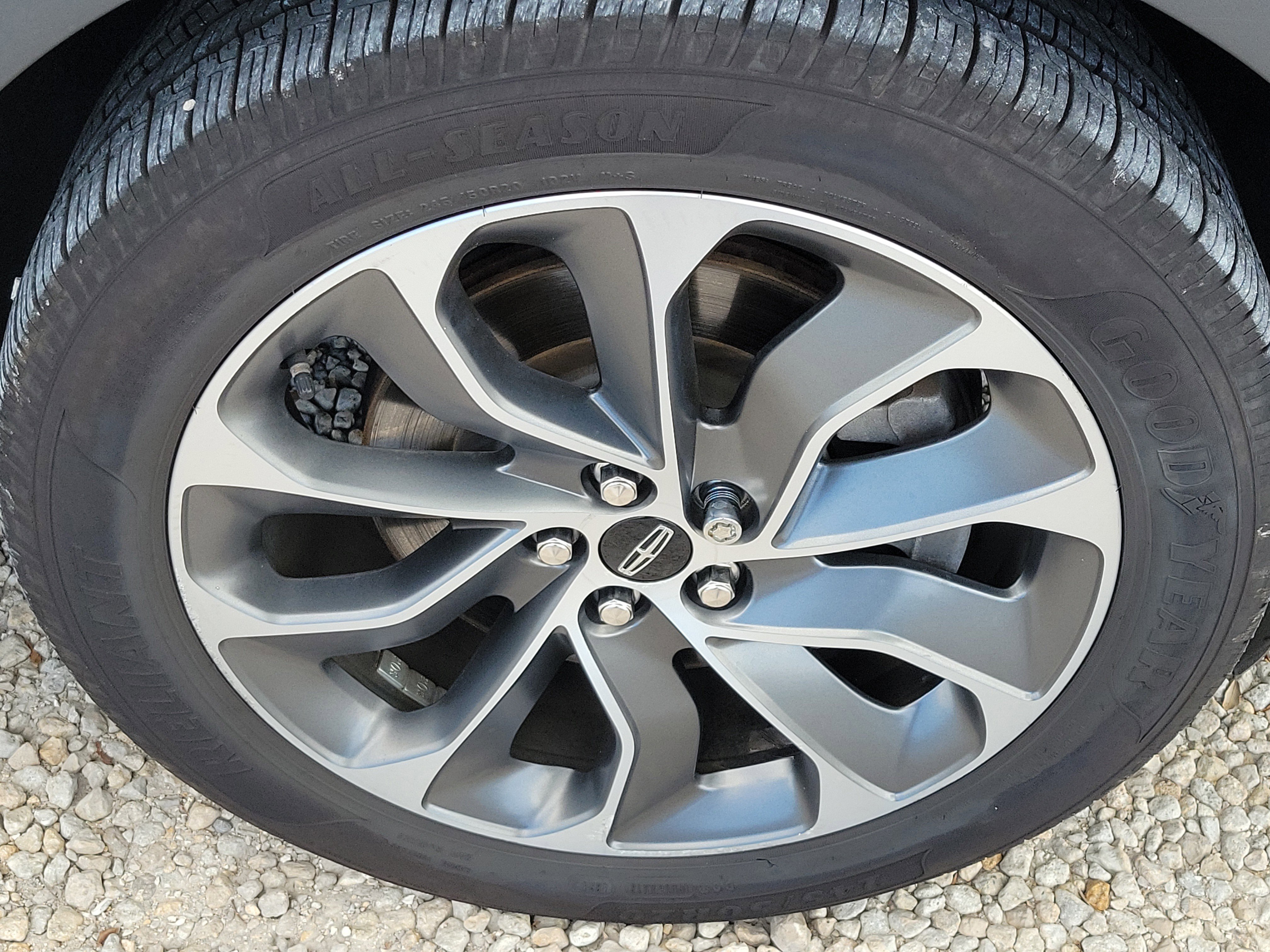 Used 2022 Lincoln Nautilus Reserve w/ Equipment Group 201A image 8