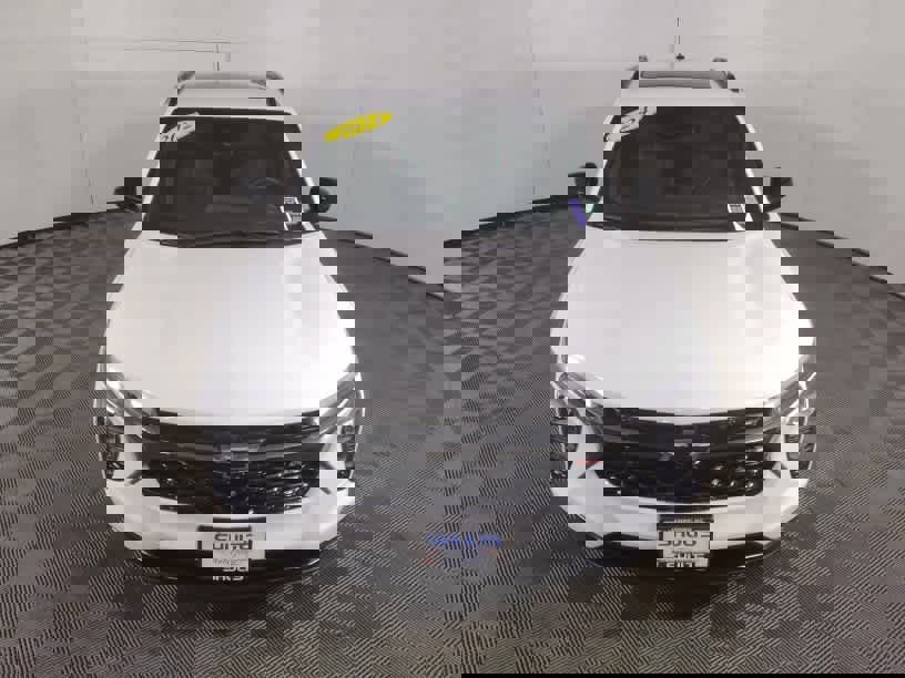 Used 2024 Chevrolet Trax RS w/ Sunroof Package image 4