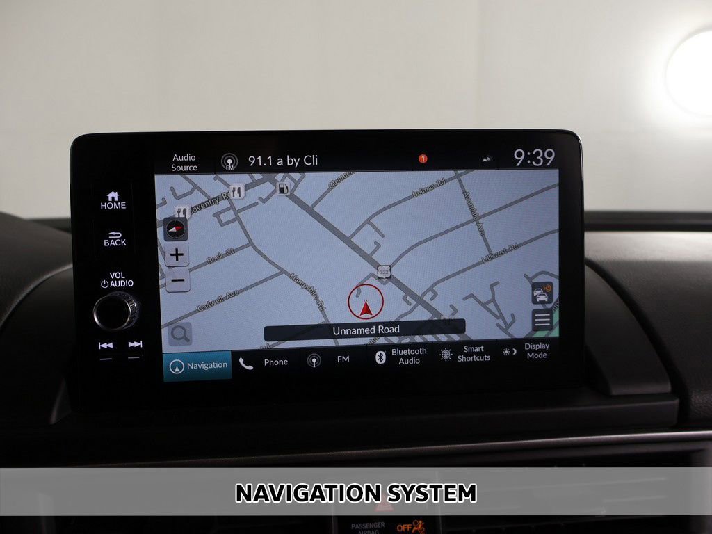 Used 2023 Honda Pilot Touring image 3