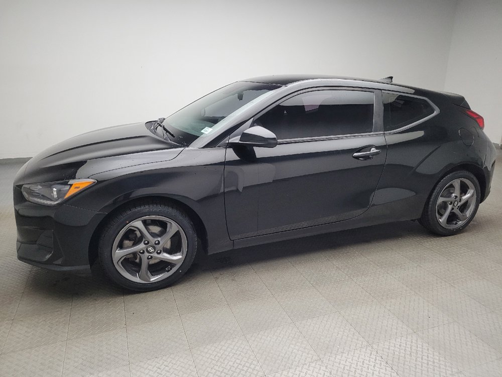 Used 2020 Hyundai Veloster 2.0 FWD image 2