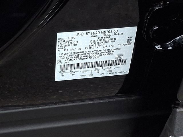 Used 2025 Ford Explorer Active AWD/4WD image 30