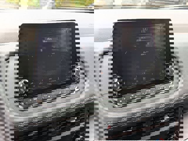 Used 2023 Nissan Rogue SV w/ SV Premium B Package image 24