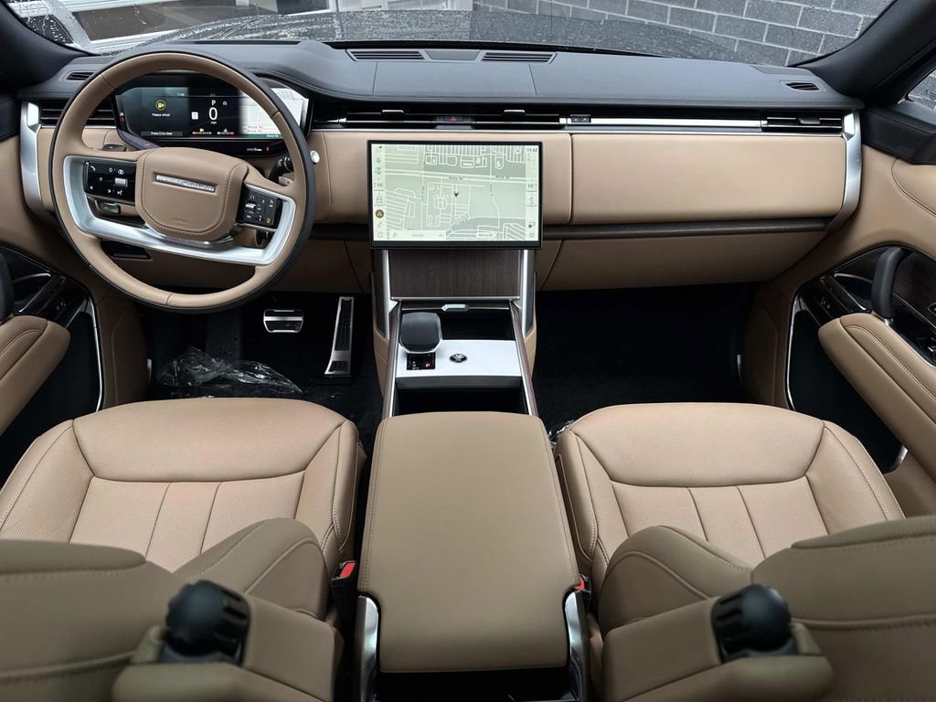 New 2026 Land Rover Range Rover SE image 16