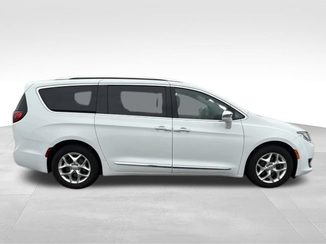 Used 2020 Chrysler Pacifica Limited FWD image 22