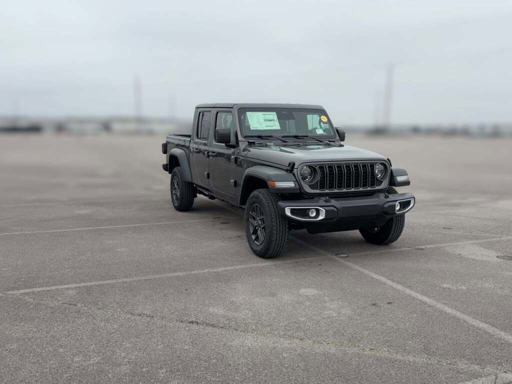 New 2026 Jeep Gladiator Sport image 17
