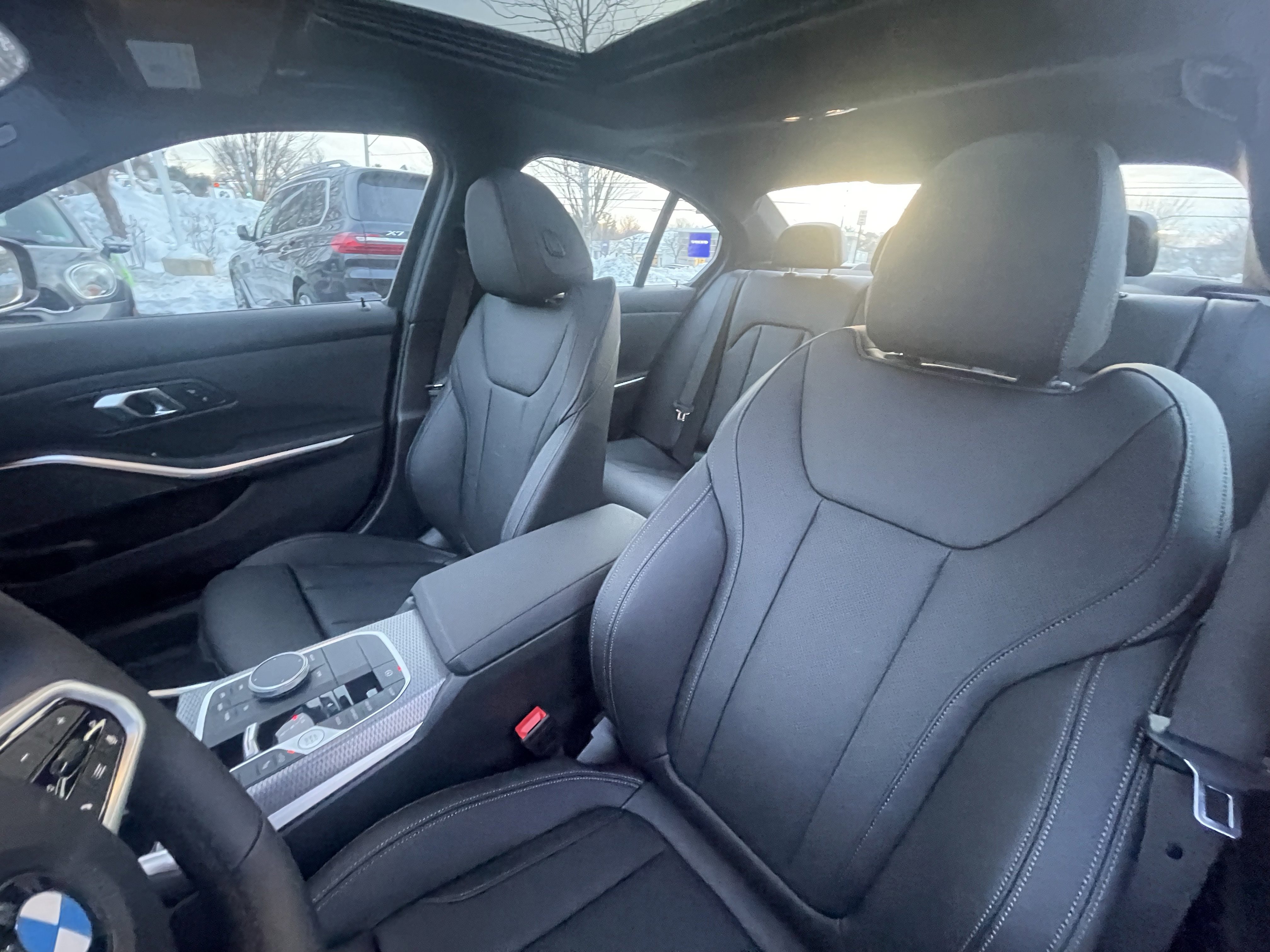 Used 2026 BMW 330i xDrive Sedan w/ M Sport Package image 9