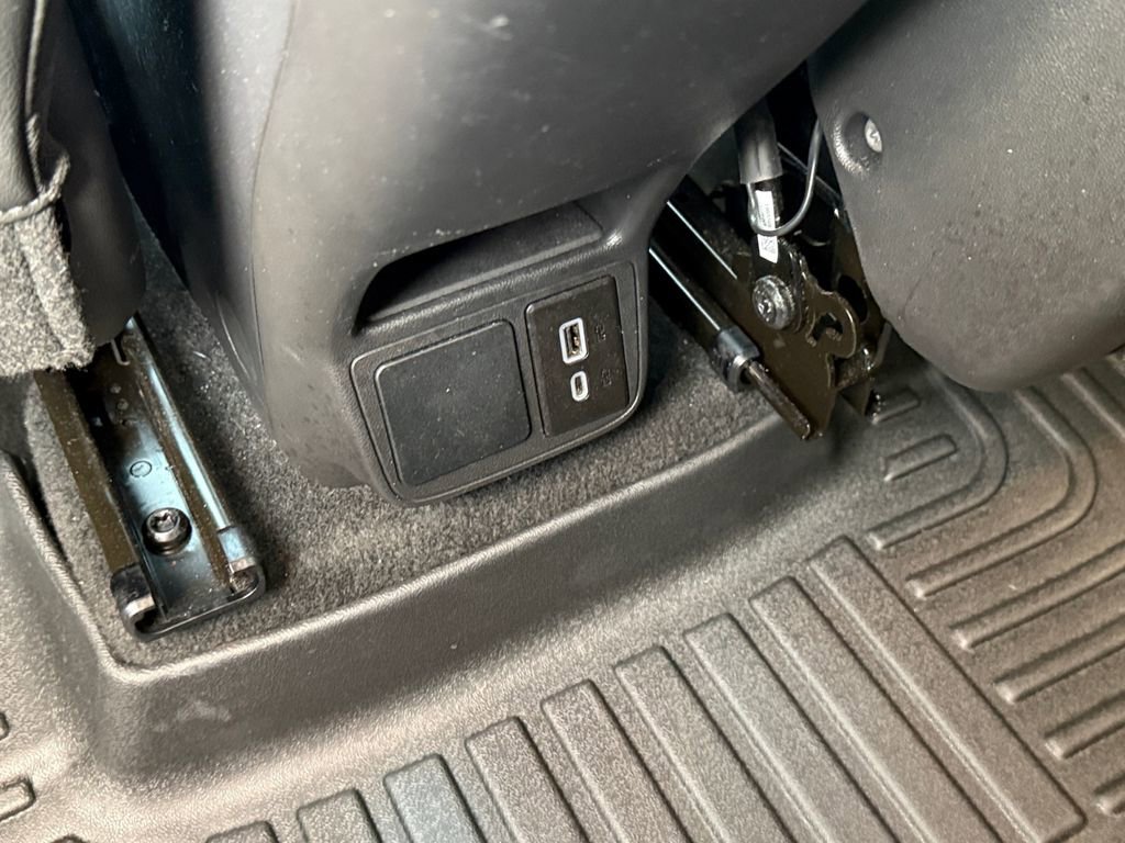 Used 2025 Buick Encore GX Sport Touring w/ Experience Buick Package image 18