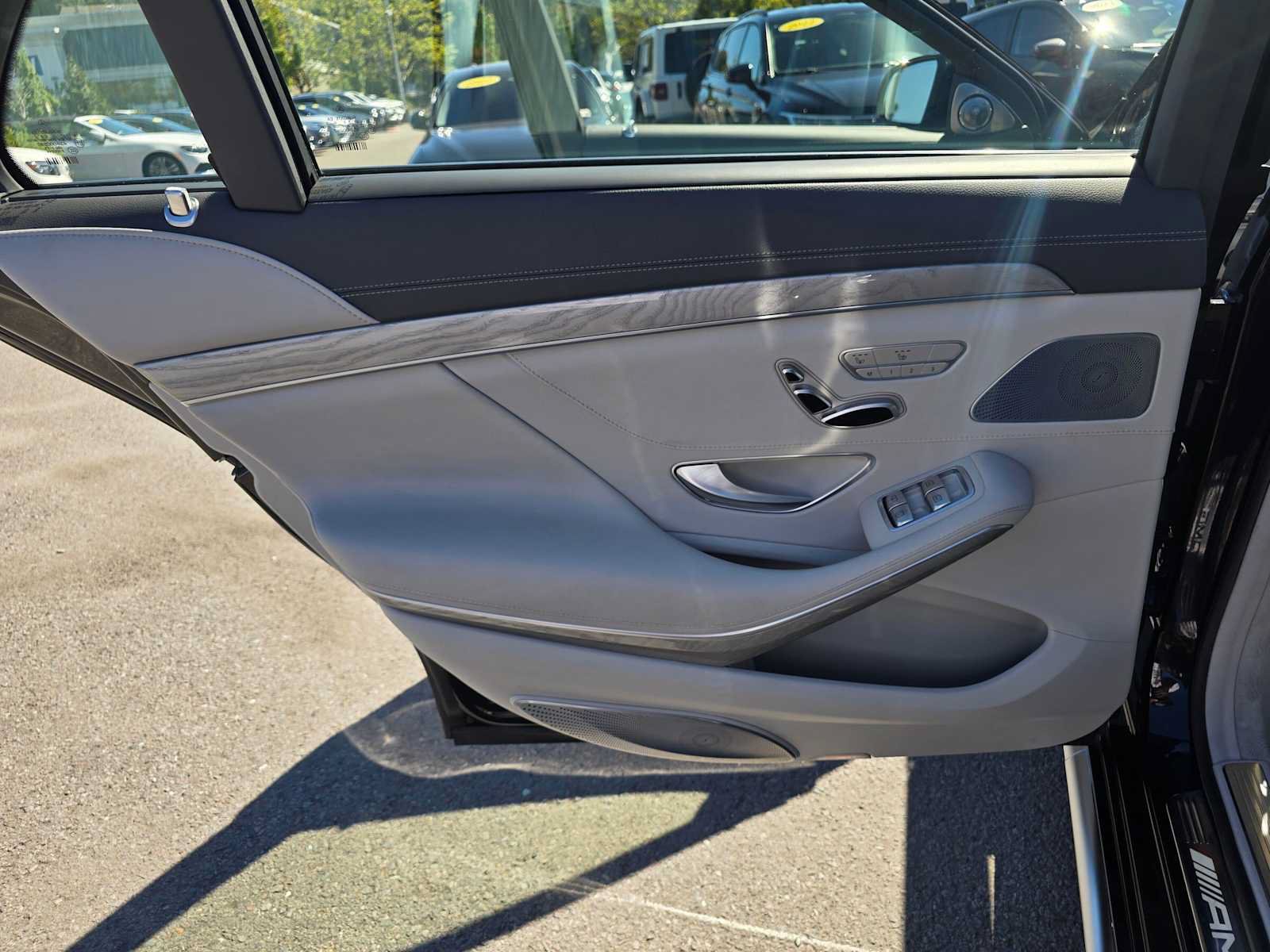 Used 2014 Mercedes-Benz S 63 AMG 4MATIC Sedan image 14