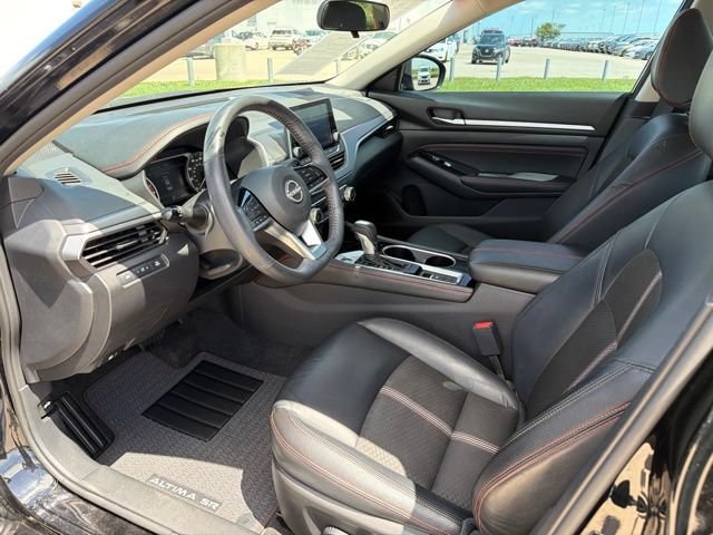 Used 2023 Nissan Altima 2.5 SR AWD/4WD image 16