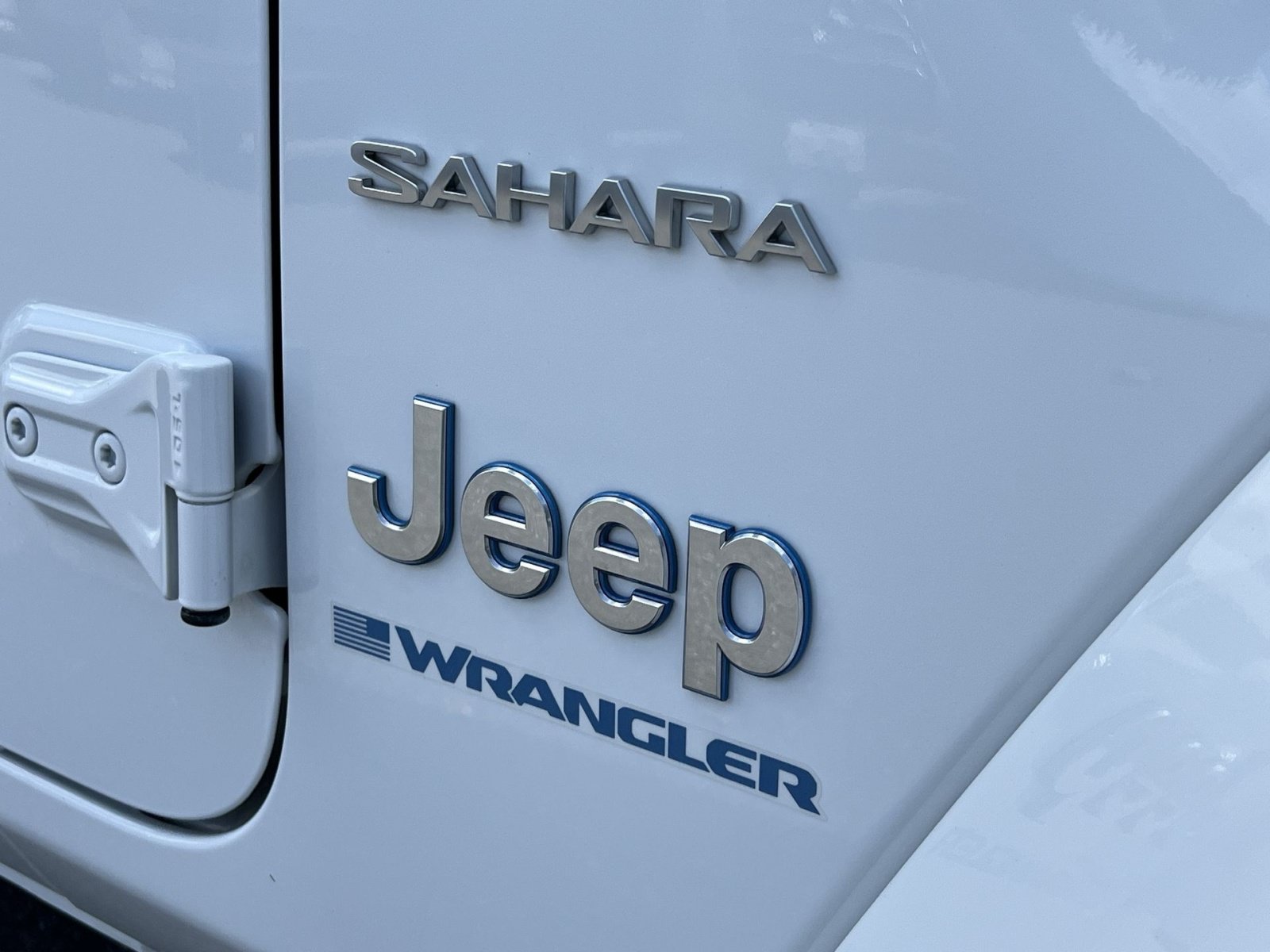 Used 2024 Jeep Wrangler Unlimited Sahara AWD/4WD image 35