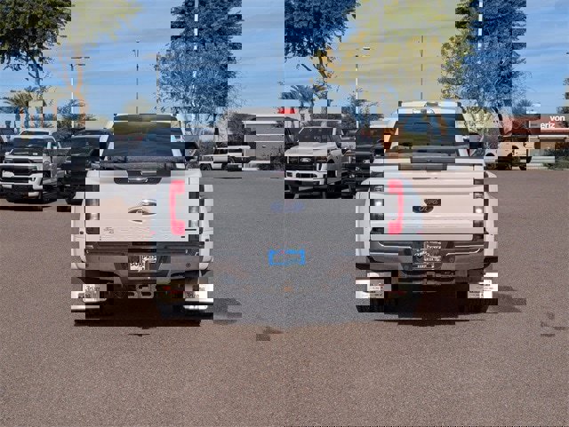 Used 2019 Ford F350 Lariat image 5