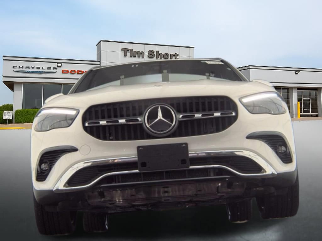 Used 2025 Mercedes-Benz GLA 250 4MATIC image 2