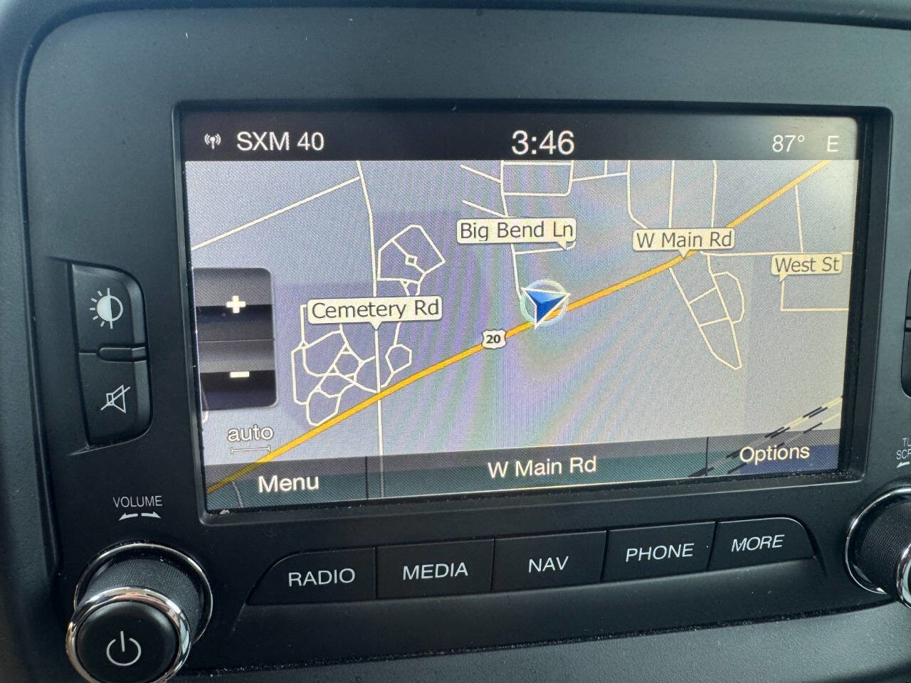 Used 2016 Jeep Renegade Latitude image 9