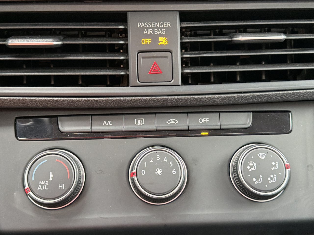 Used 2024 Volkswagen Jetta S FWD image 5