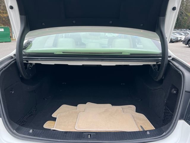 Used 2014 Mercedes-Benz E 350 Sedan image 29