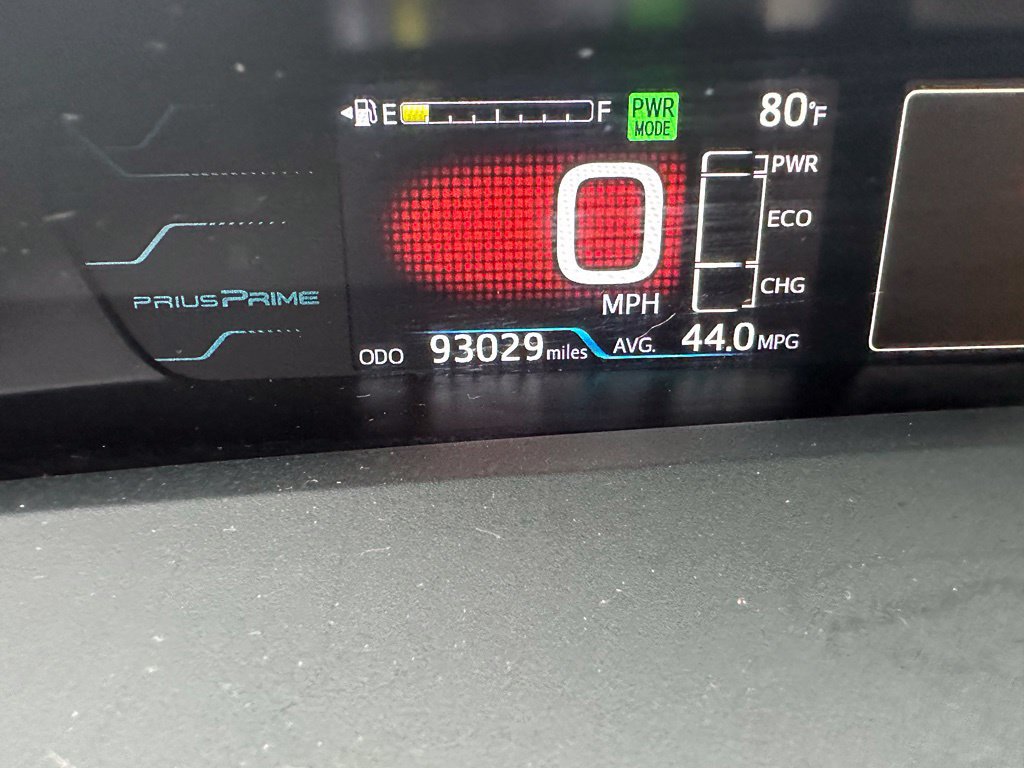 Certified 2018 Toyota Prius Prime Plus w/ Carpet Mat Package FWD image 12