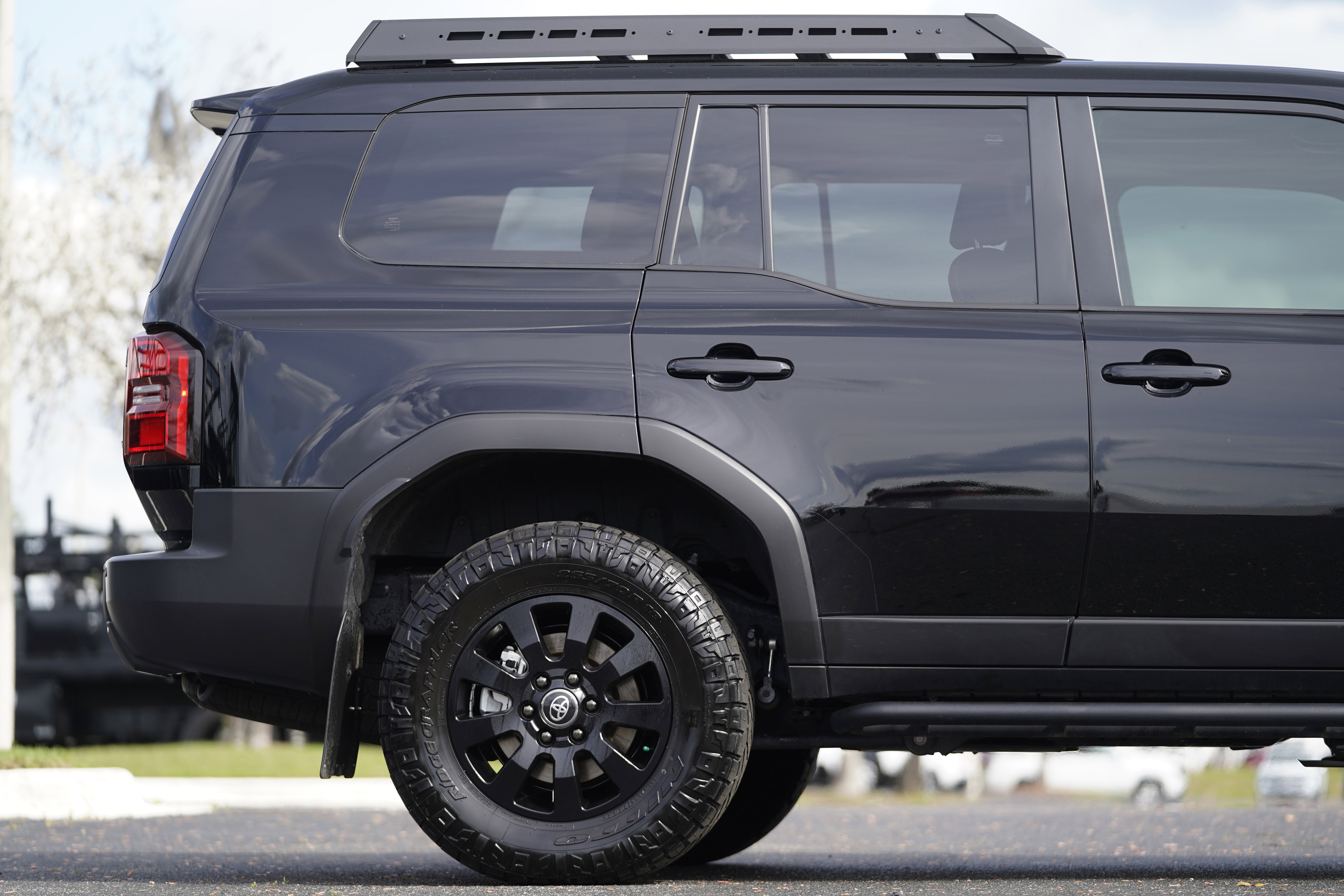 Used 2024 Toyota Land Cruiser image 5