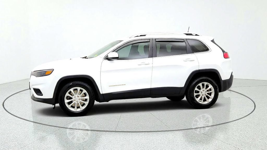 Used 2019 Jeep Cherokee Latitude w/ Cold Weather Group FWD image 8