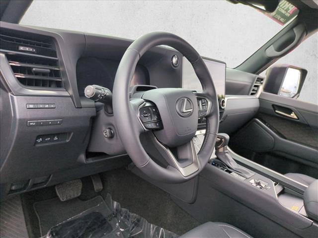 Used 2025 Lexus GX 550 w/ Accessory Package (Z1) AWD/4WD image 10