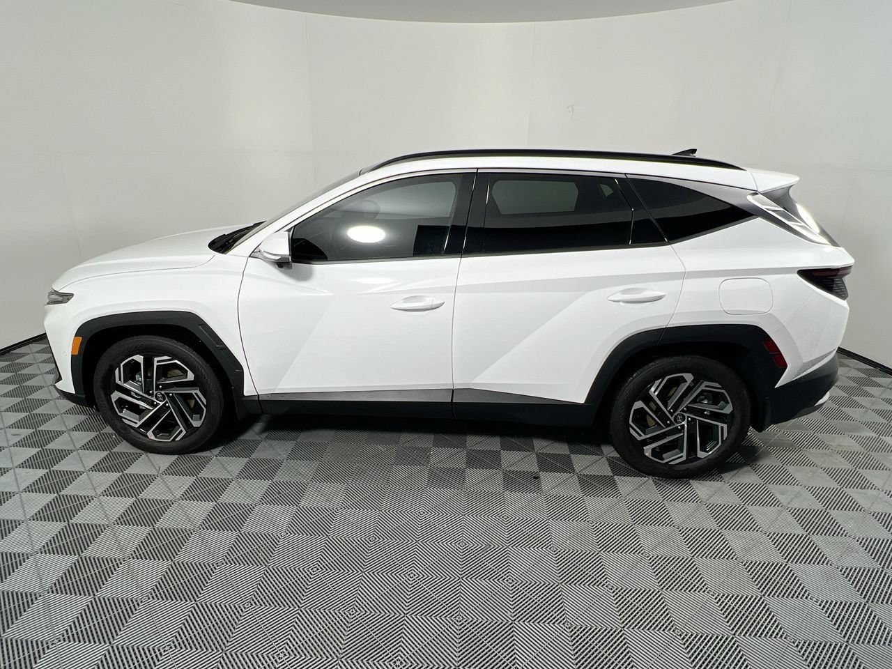 Used 2026 Hyundai Tucson Limited FWD image 6
