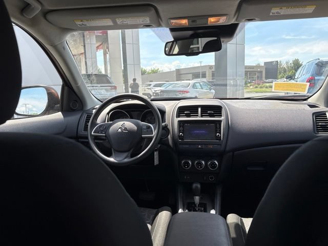 Used 2024 Mitsubishi Outlander Sport ES AWD/4WD image 30