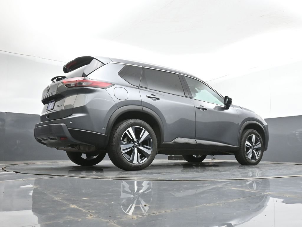 Used 2024 Nissan Rogue SL AWD/4WD image 41