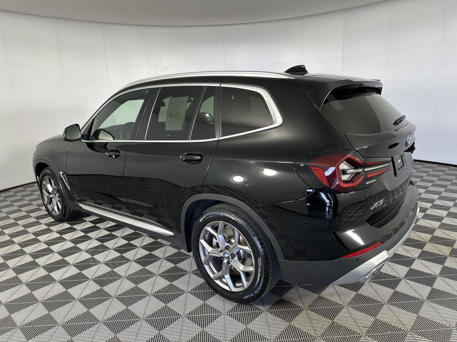 Used 2023 BMW X3 xDrive30i w/ Premium Package AWD/4WD image 29