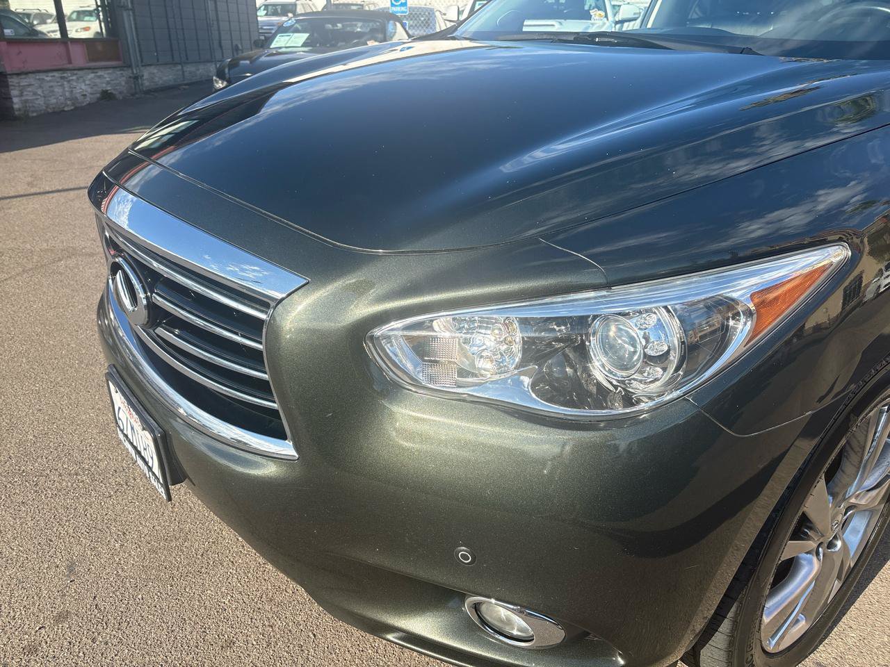 Used 2013 INFINITI JX35 AWD w/ Premium Pkg image 3