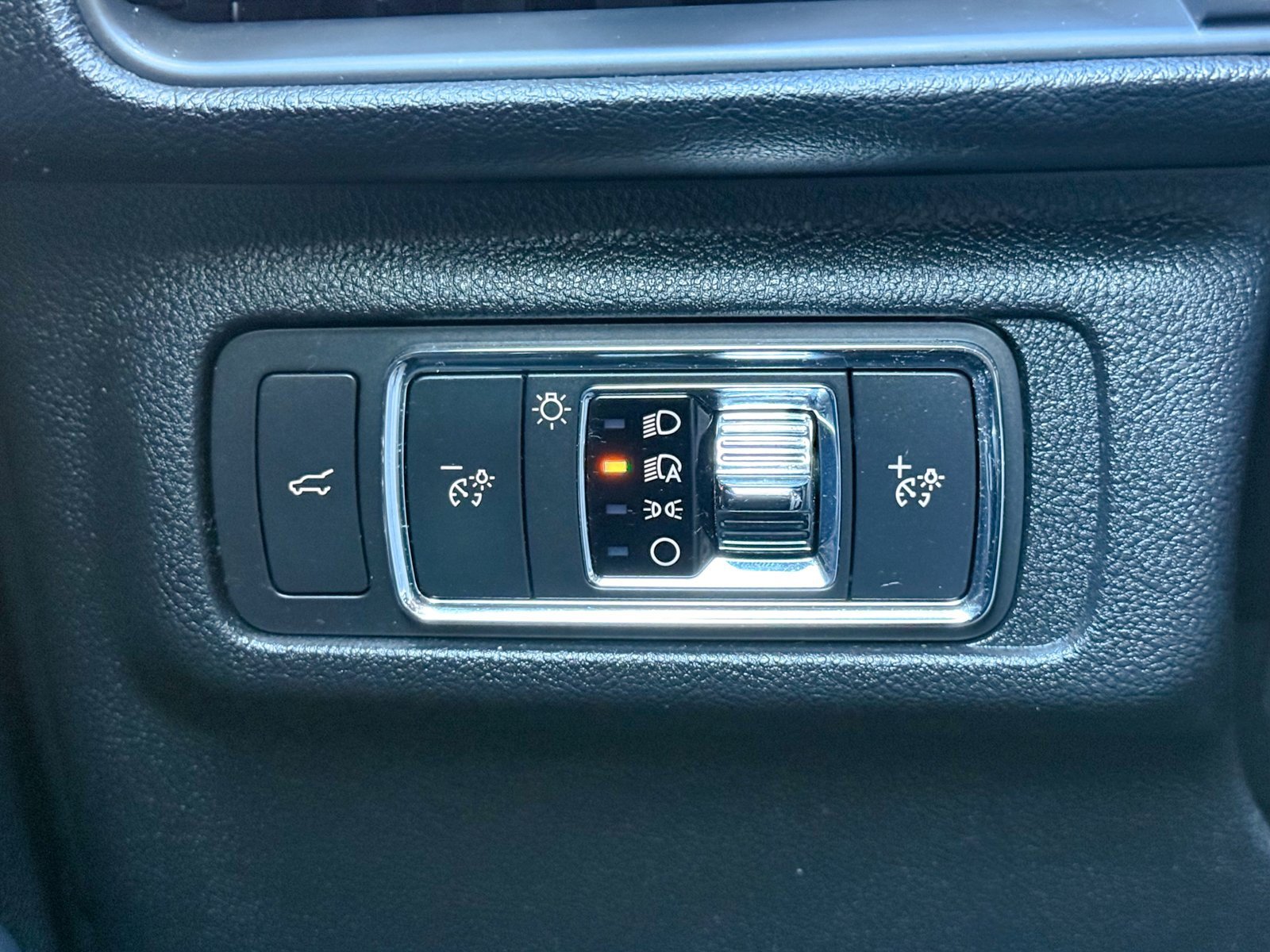 Used 2021 Lincoln Corsair AWD w/ Equipment Group 101A image 34