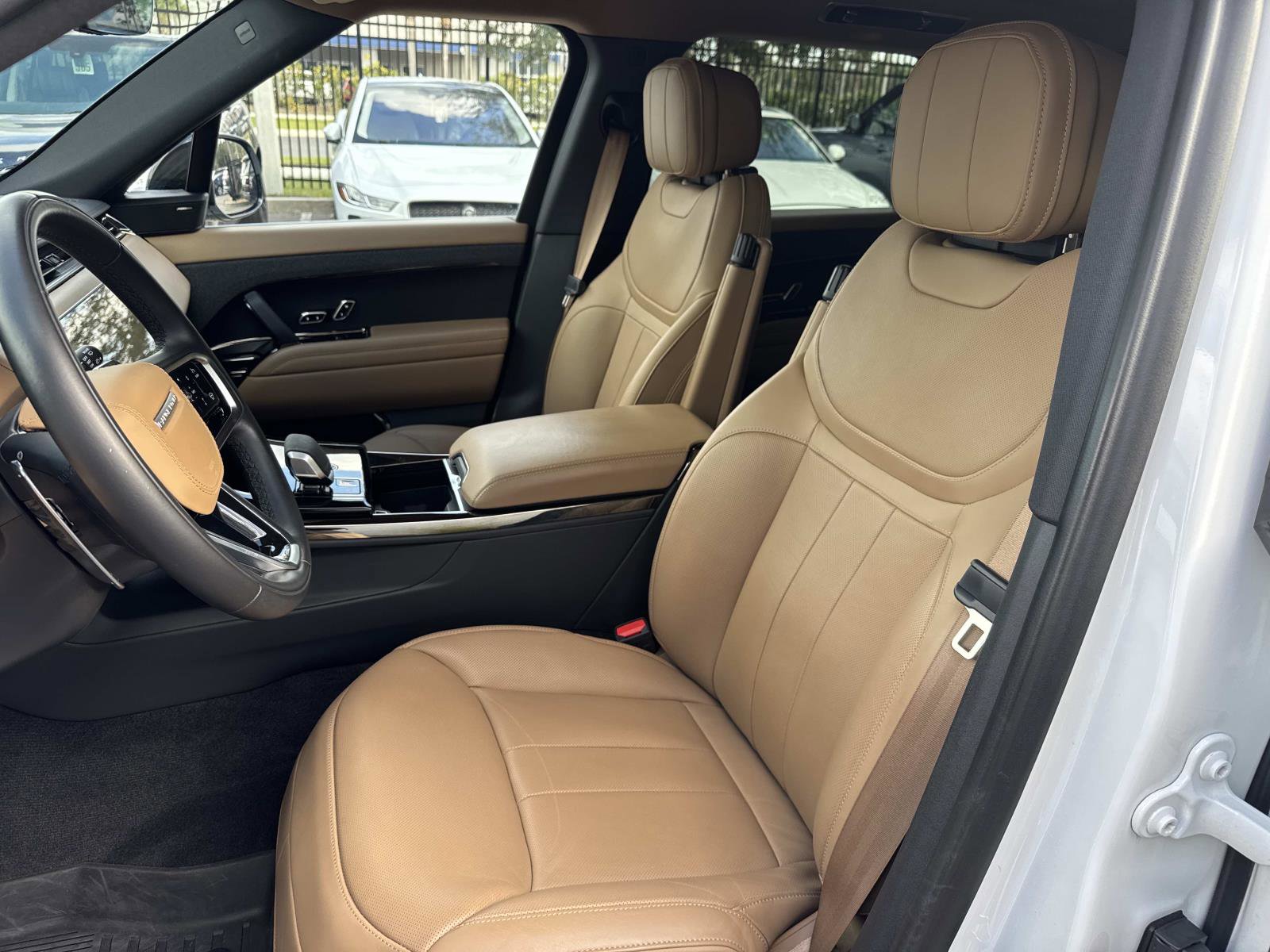 Certified 2024 Land Rover Range Rover Sport SE image 22