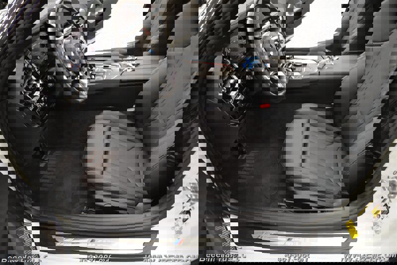 Used 2024 BMW Z4 M40i w/ Premium Package image 17