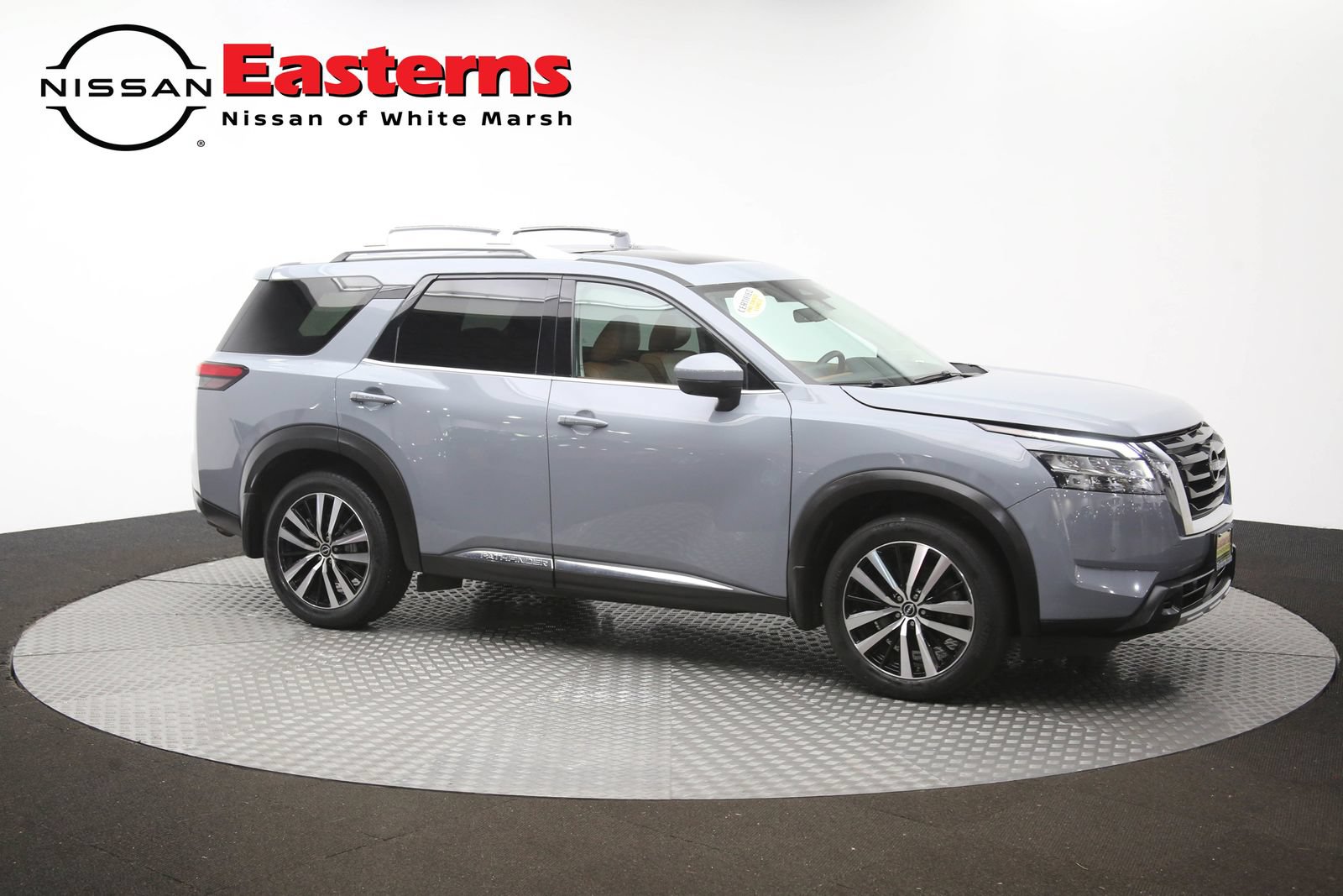 Used 2023 Nissan Pathfinder Platinum w/ Cargo Package AWD/4WD image 46