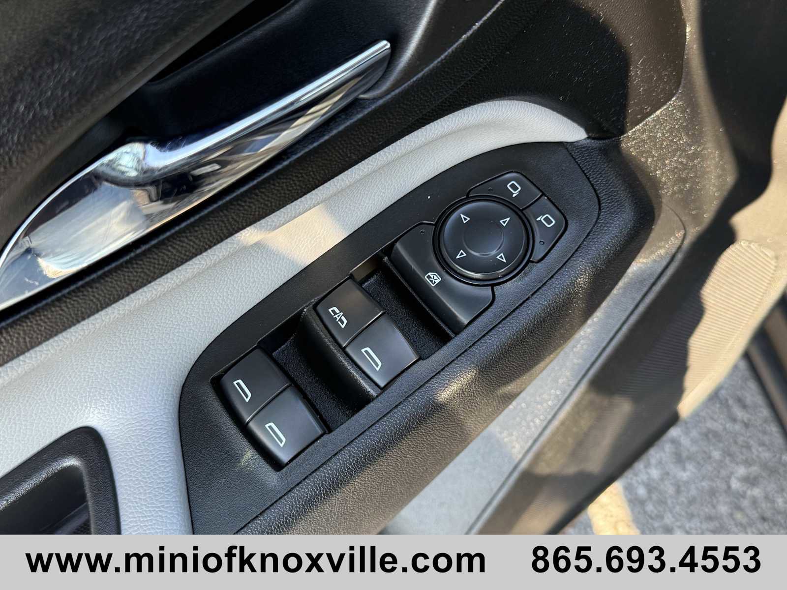 Used 2022 Chevrolet Equinox LS w/ LS Convenience Package image 13